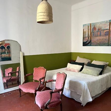 L'Appartement Du Cafe De L'Horloge La Ciotat Exteriör bild