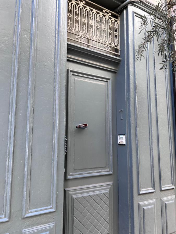 L'Appartement Du Cafe De L'Horloge La Ciotat Exteriör bild