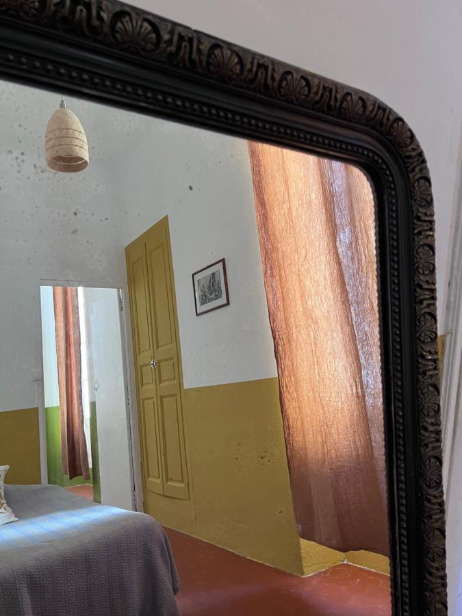 L'Appartement Du Cafe De L'Horloge La Ciotat Exteriör bild
