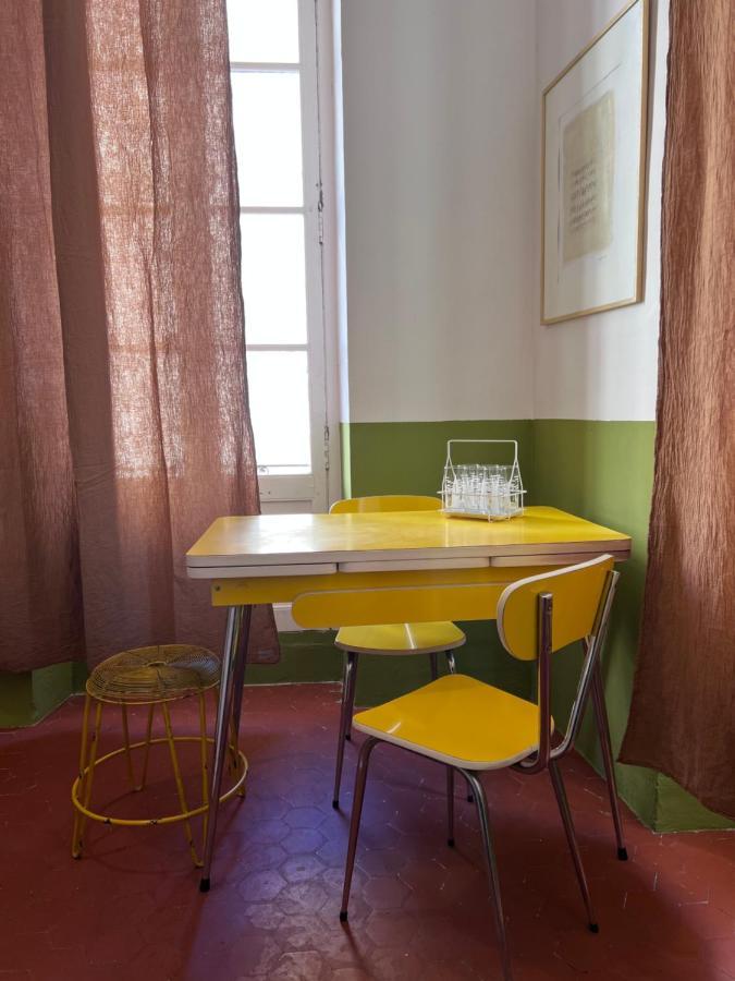 L'Appartement Du Cafe De L'Horloge La Ciotat Exteriör bild