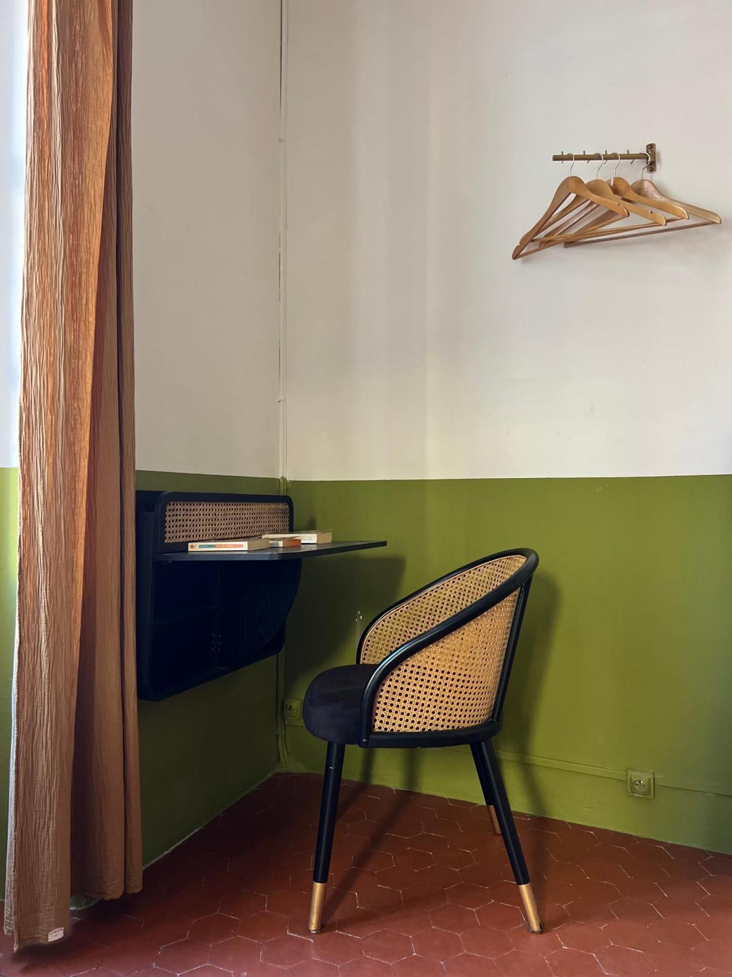 L'Appartement Du Cafe De L'Horloge La Ciotat Exteriör bild